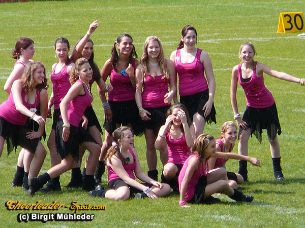 ../Images/2008charitybowlX 009.jpg